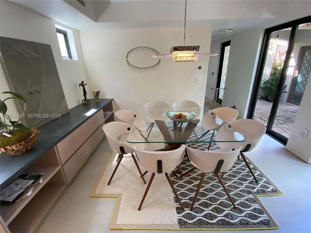 455 Amalfi Avenue, Coral Gables, FL 33146