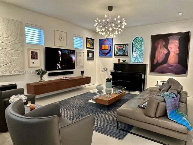 455 Amalfi Avenue, Coral Gables, FL 33146