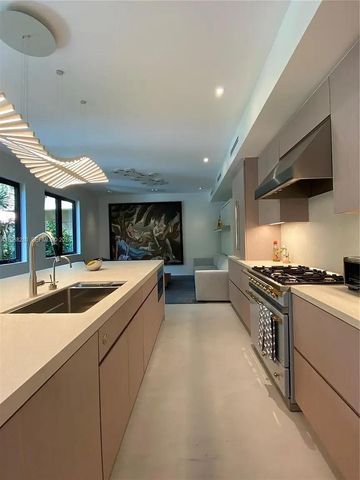 455 Amalfi Avenue, Coral Gables, FL 33146