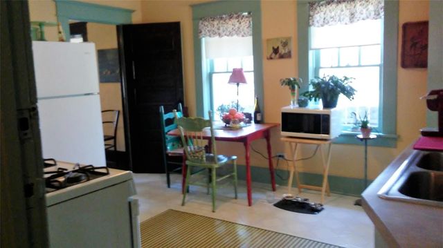 1701 Sylvester Street, Houston, TX 77009