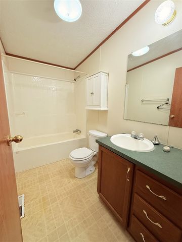 493 Richard Street, Quincy, MI 49082