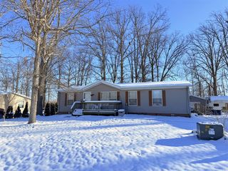 493 Richard Street, Quincy, MI 49082