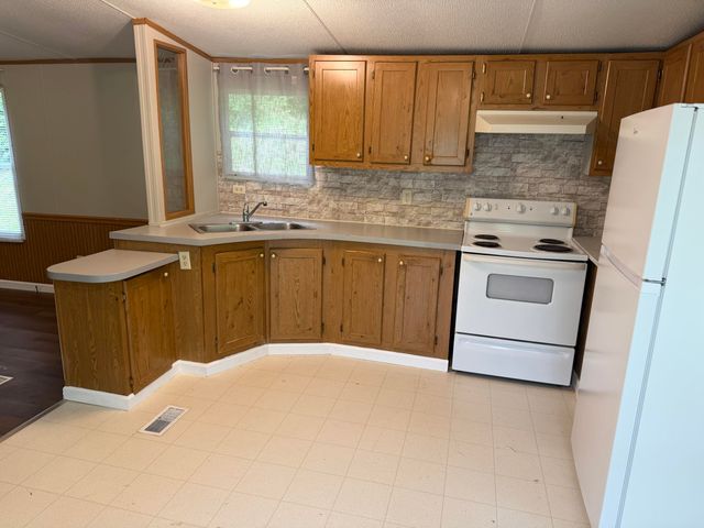 1326 Bacon Creek Road, Corbin, KY 40701