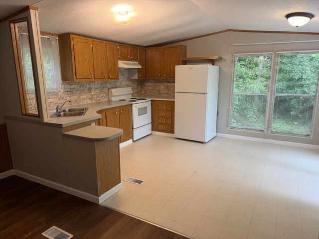 1326 Bacon Creek Road, Corbin, KY 40701