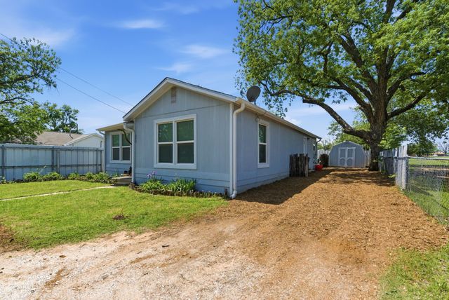 203 Gandy Street, Lipan, TX 76462