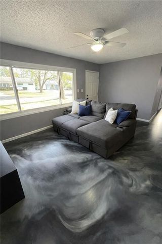 11220 Corrington Avenue, Kansas City, MO 64134