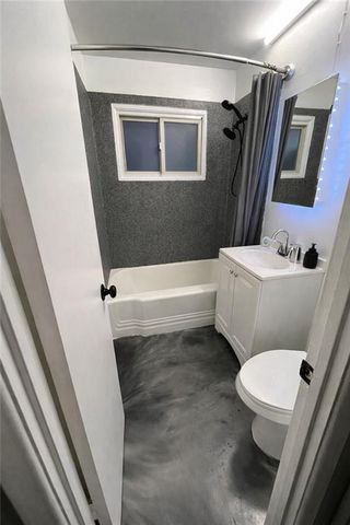 11220 Corrington Avenue, Kansas City, MO 64134