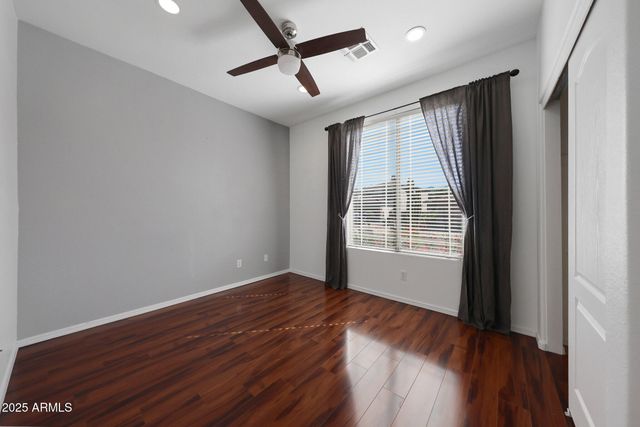 1642 W WINDSONG Drive, Phoenix, AZ 85045