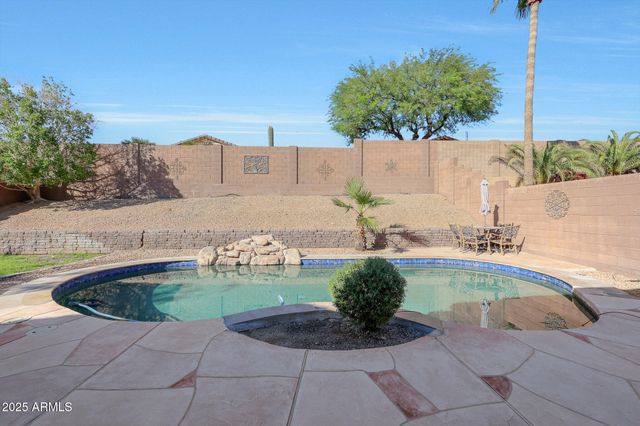 1642 W WINDSONG Drive, Phoenix, AZ 85045