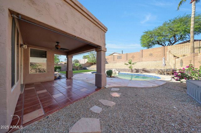 1642 W WINDSONG Drive, Phoenix, AZ 85045