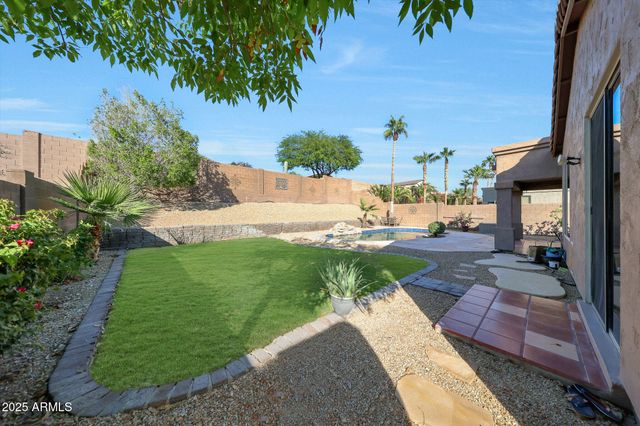 1642 W WINDSONG Drive, Phoenix, AZ 85045