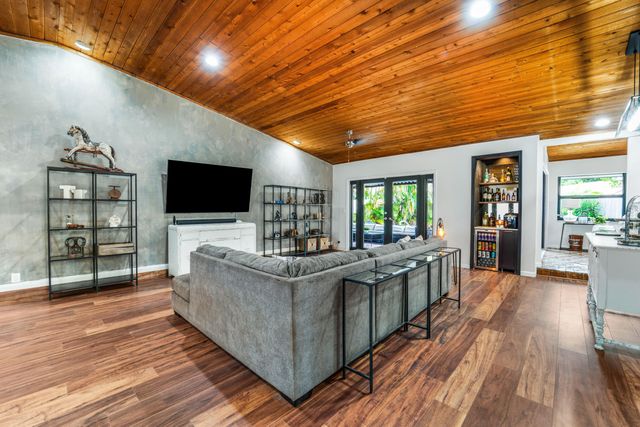 5731 NW 54th Way, Tamarac, FL 33319