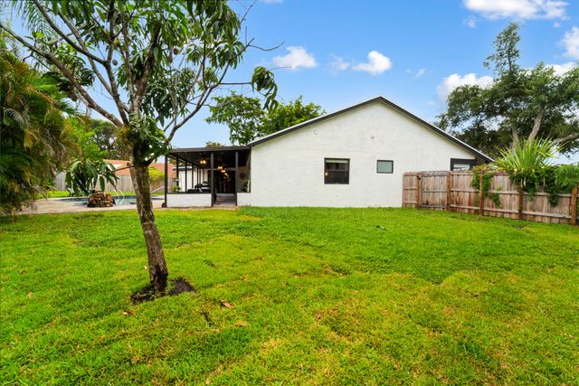 5731 NW 54th Way, Tamarac, FL 33319