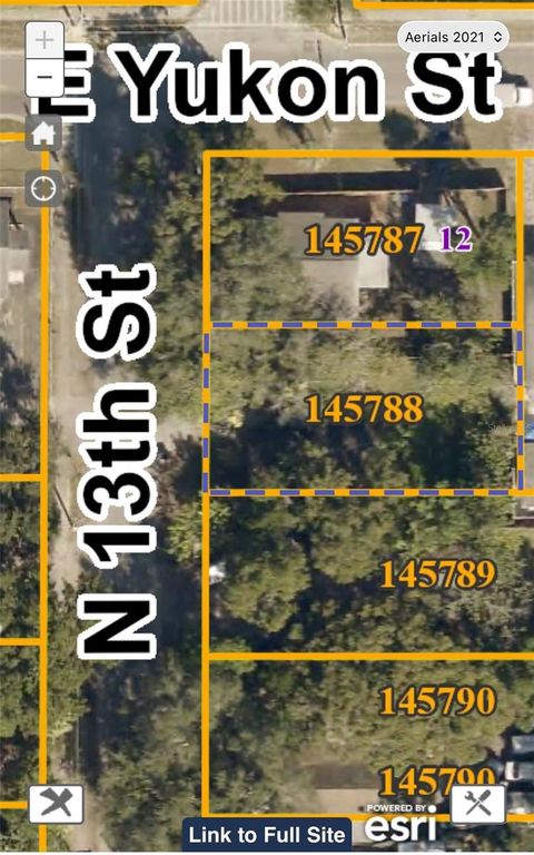 Image 16 of property listing at 8609 N 13TH STREET, Tampa, FL 33604