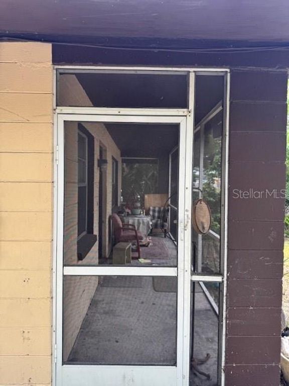 Image 4 of property listing at 8609 N 13TH STREET, Tampa, FL 33604