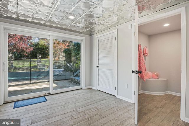 1107 SAVILE LN, Mclean, VA 22101