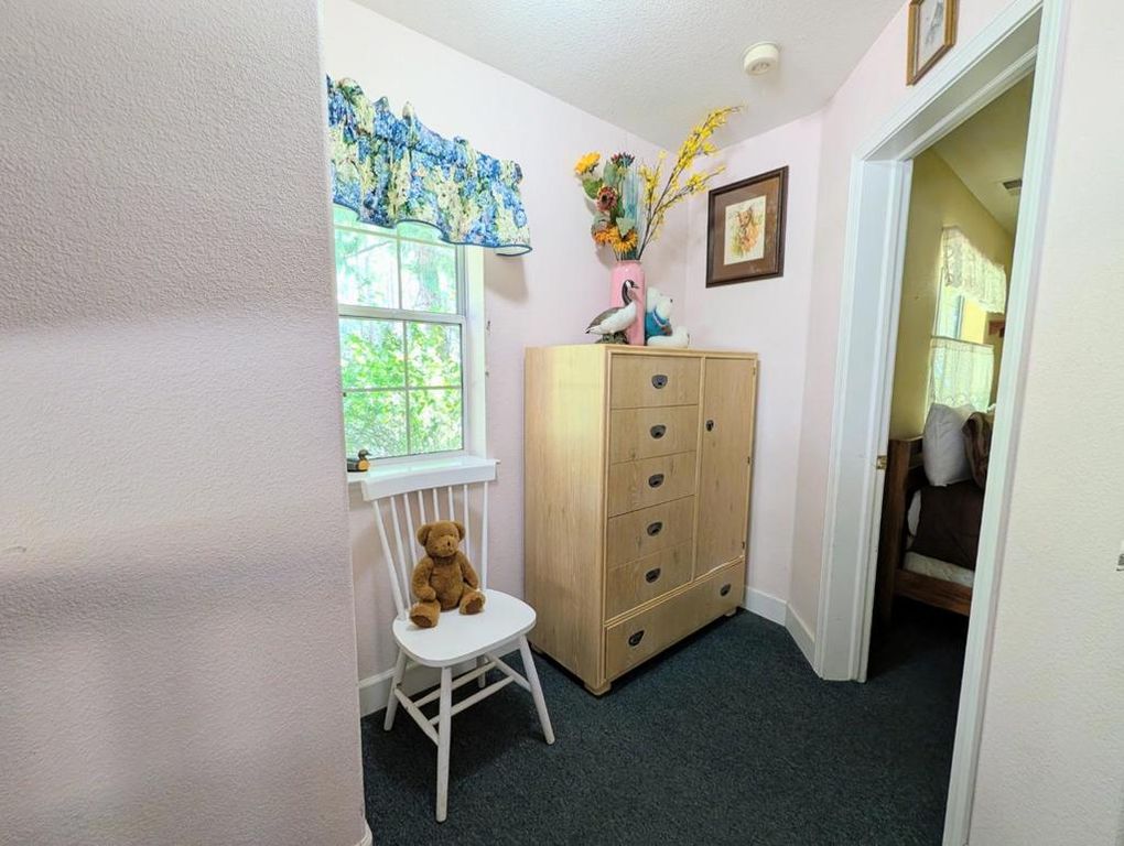Image 22 of property listing at 12021 Valenta Way, Groveland, CA 95321