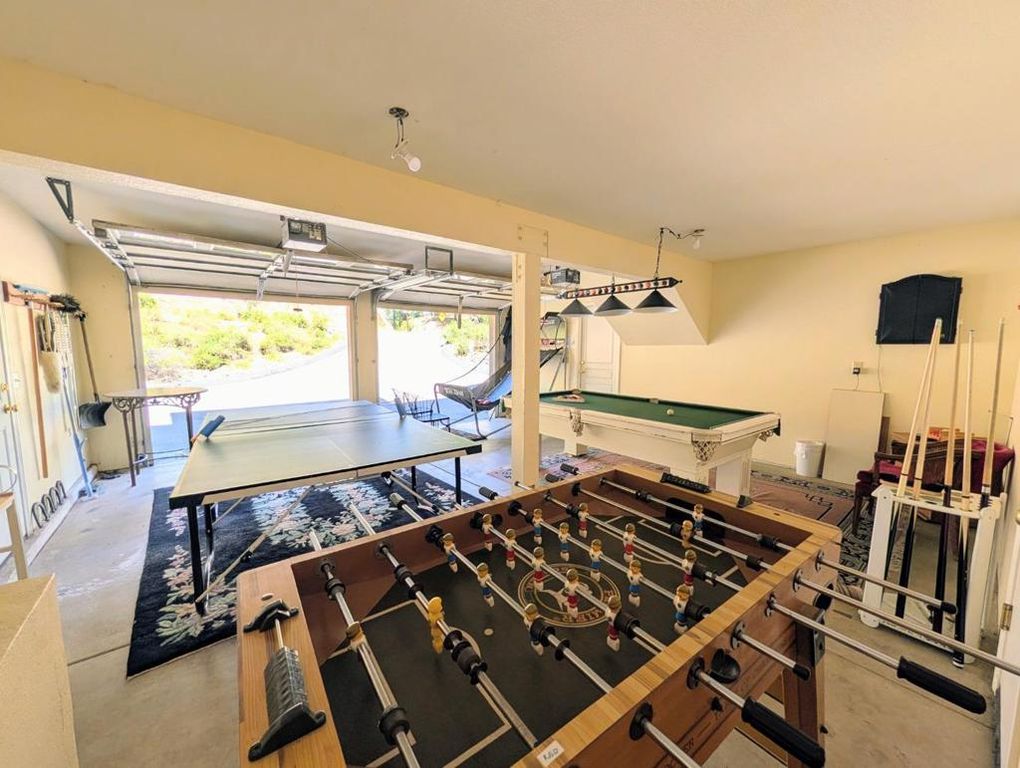 Image 25 of property listing at 12021 Valenta Way, Groveland, CA 95321