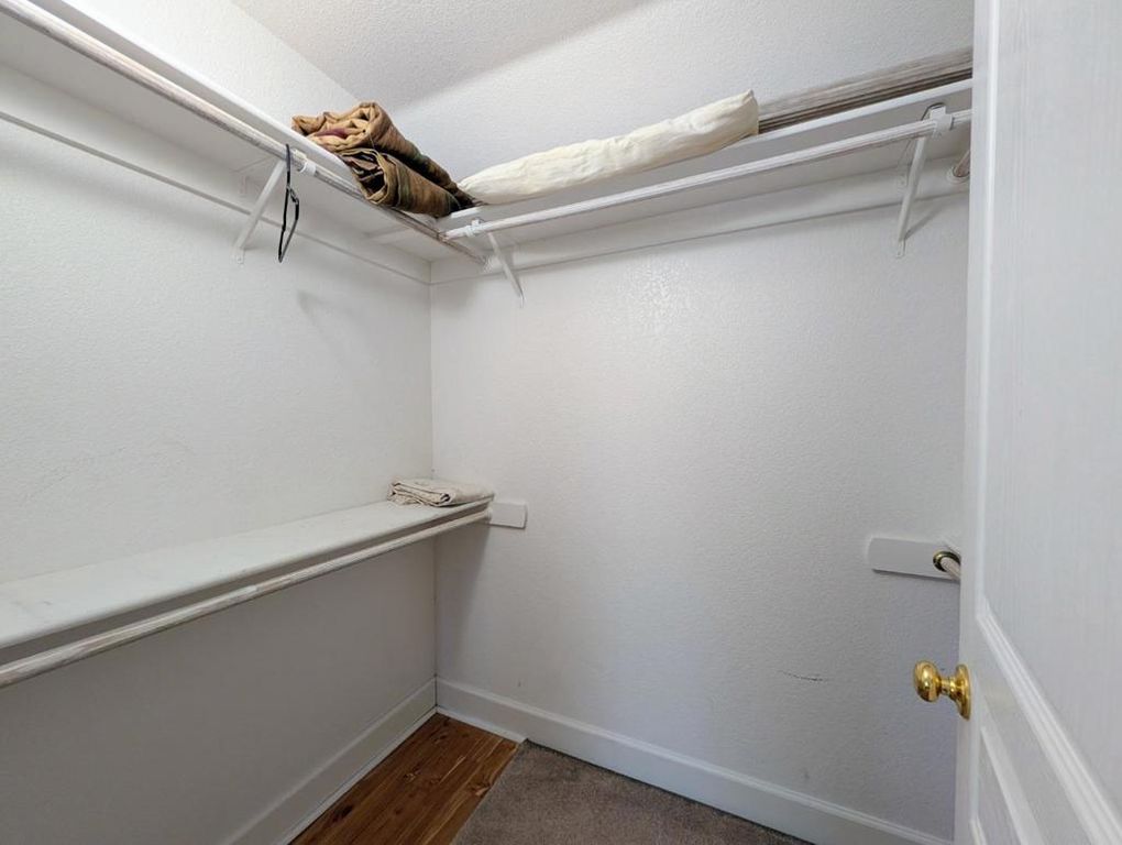 Image 26 of property listing at 12021 Valenta Way, Groveland, CA 95321