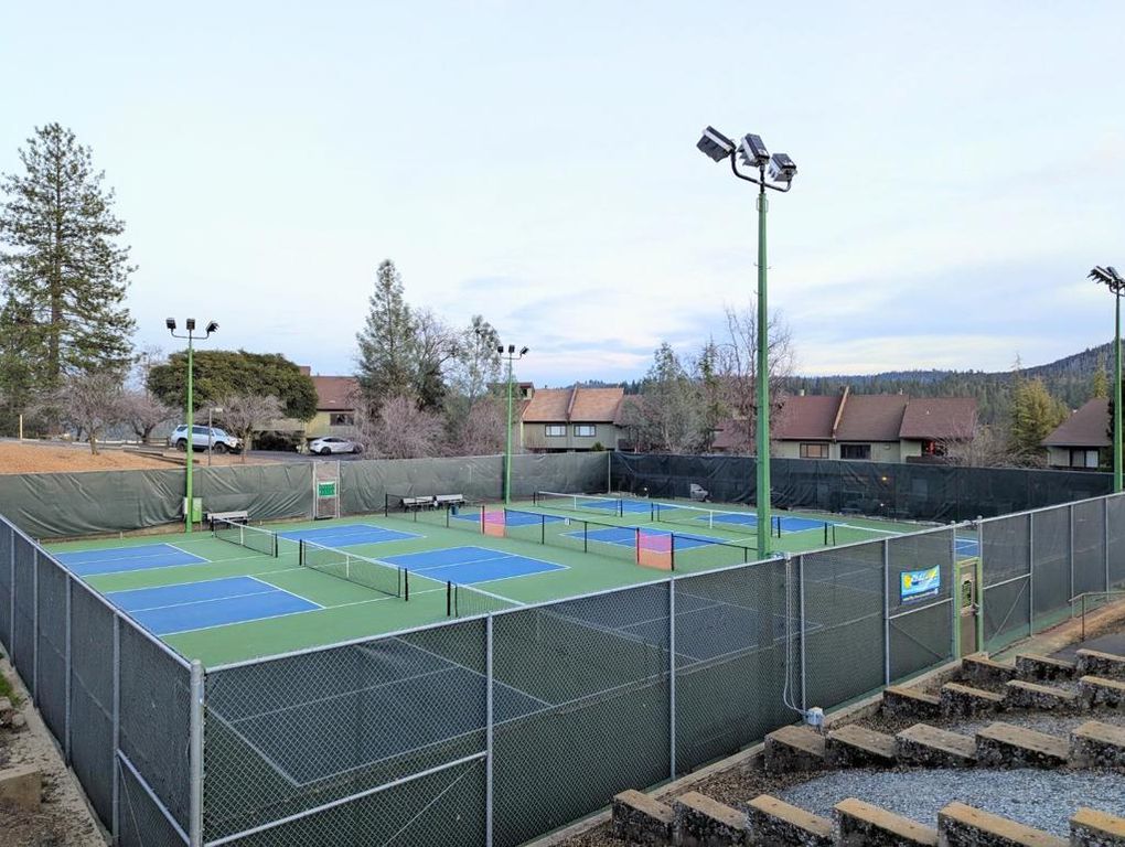 Image 36 of property listing at 12021 Valenta Way, Groveland, CA 95321