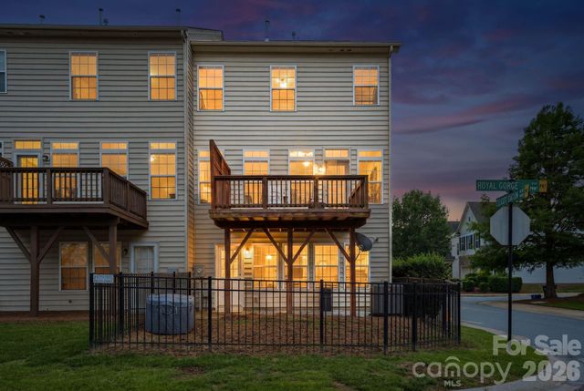 6226 Rockefeller Lane, Charlotte, NC 28210