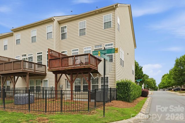 6226 Rockefeller Lane, Charlotte, NC 28210