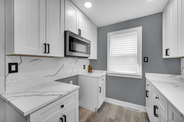 2035 Davis Avenue, Whiting, IN 46394