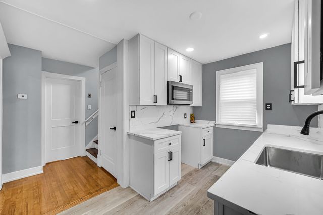 2035 Davis Avenue, Whiting, IN 46394