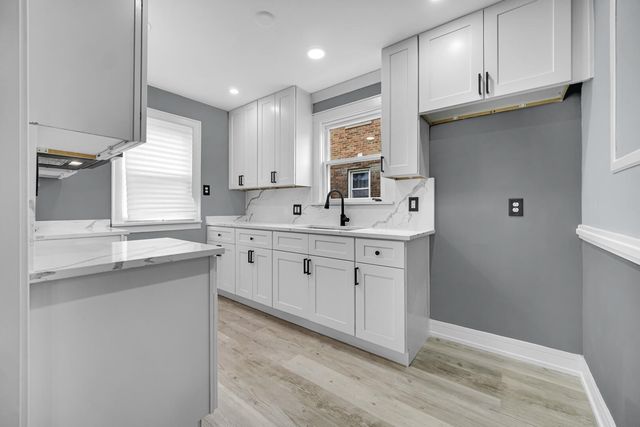 2035 Davis Avenue, Whiting, IN 46394
