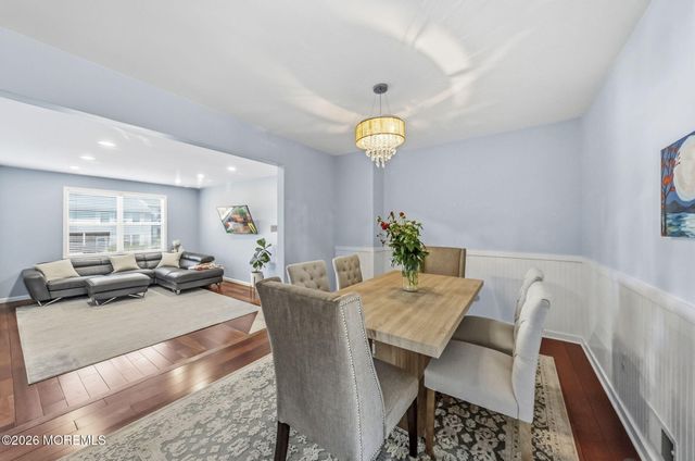 10 Peachtree Lane 303, Jamesburg, NJ 08831