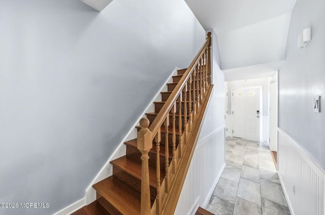10 Peachtree Lane 303, Jamesburg, NJ 08831