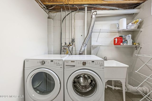 10 Peachtree Lane 303, Jamesburg, NJ 08831