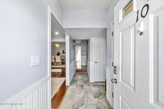 10 Peachtree Lane 303, Jamesburg, NJ 08831