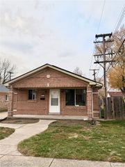 13054 Agnes Street, Southgate, MI 48195