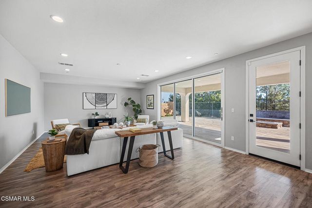 12668 Deer Grass Court, Moorpark, CA 93021