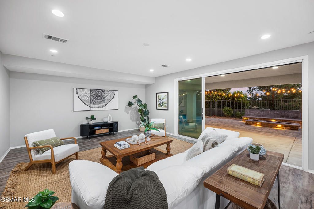 Image 44 of property listing at 12668 Deer Grass Court, Moorpark, CA 93021