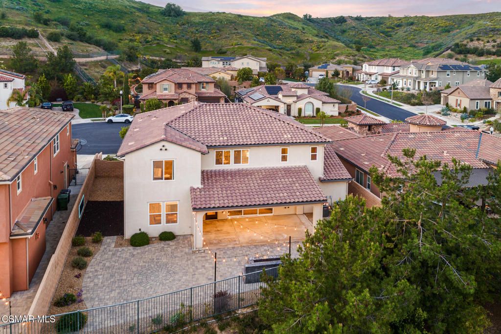 Image 50 of property listing at 12668 Deer Grass Court, Moorpark, CA 93021