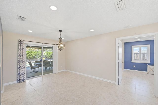 1207 Sea Pines Lane, Lantana, FL 33462