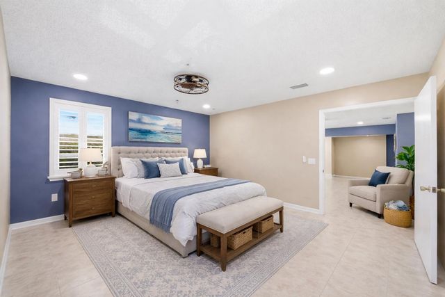 1207 Sea Pines Lane, Lantana, FL 33462