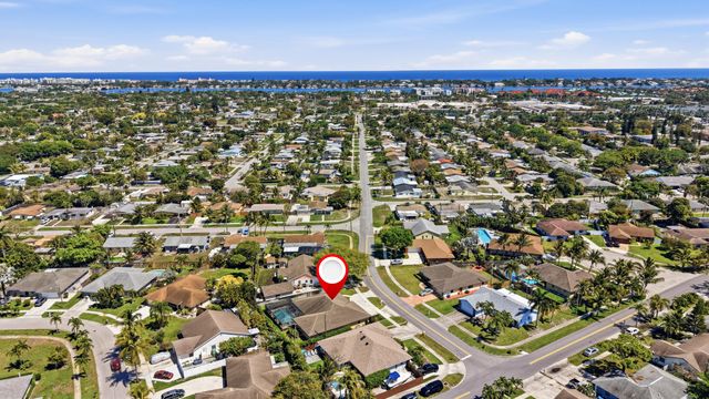 1207 Sea Pines Lane, Lantana, FL 33462