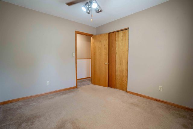 2300 NW 3rd Avenue, Waverly, IA 50677