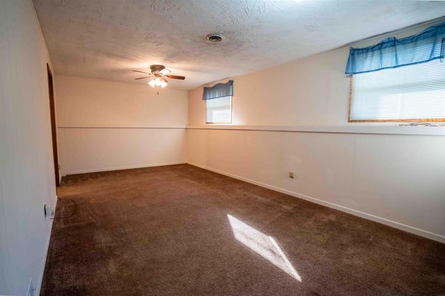 2300 NW 3rd Avenue, Waverly, IA 50677