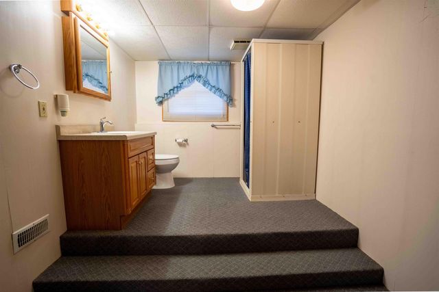 2300 NW 3rd Avenue, Waverly, IA 50677