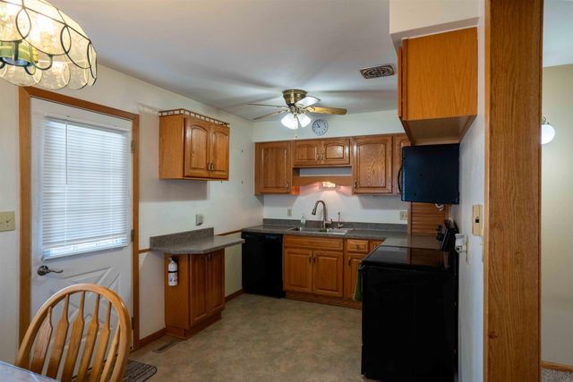 2300 NW 3rd Avenue, Waverly, IA 50677