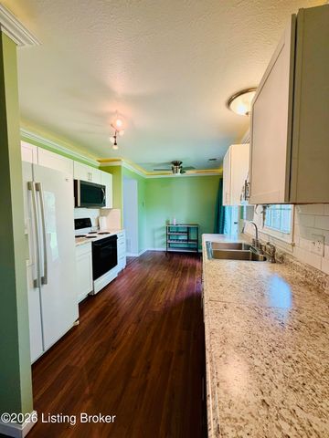 9604 Shoshone Way, Louisville, KY 40258
