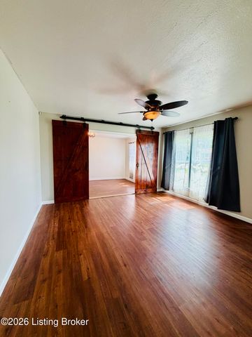 9604 Shoshone Way, Louisville, KY 40258