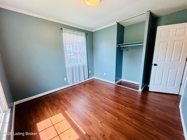 9604 Shoshone Way, Louisville, KY 40258
