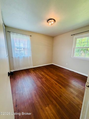 9604 Shoshone Way, Louisville, KY 40258