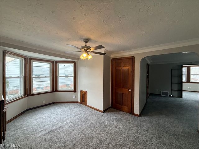 6715 Theota Avenue DOWN, Parma, OH 44129