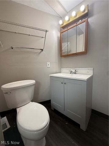 6715 Theota Avenue DOWN, Parma, OH 44129